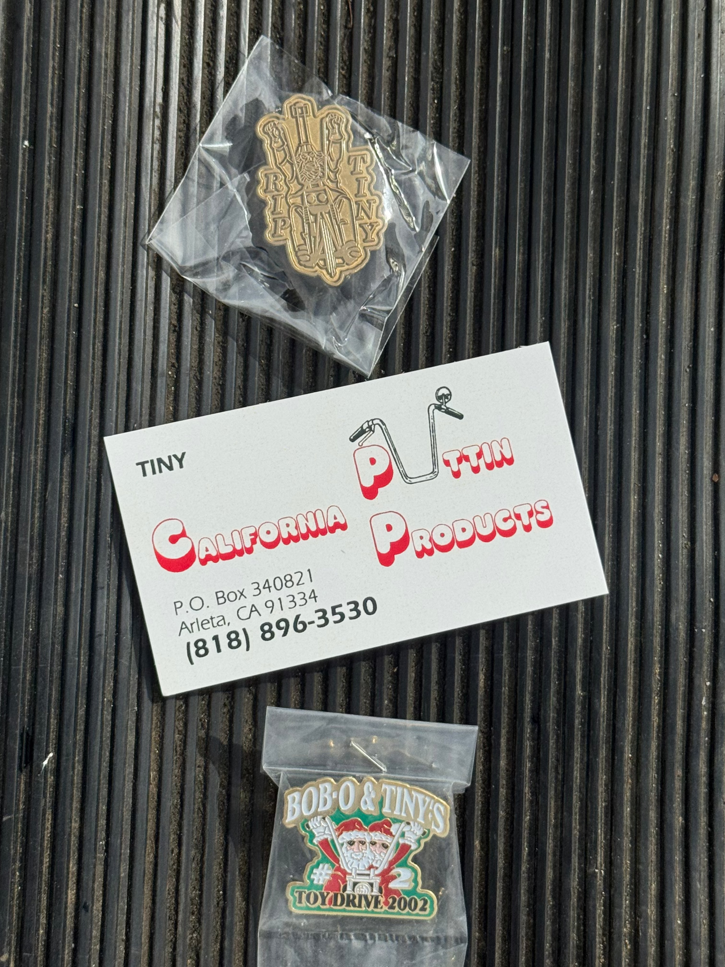 TINY PIN および BUSINESS CARD の RIP