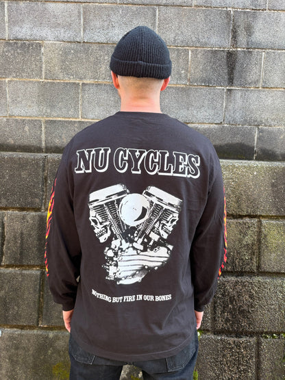 NU CYCLES FIRE IN BONES 長袖ショップTシャツ